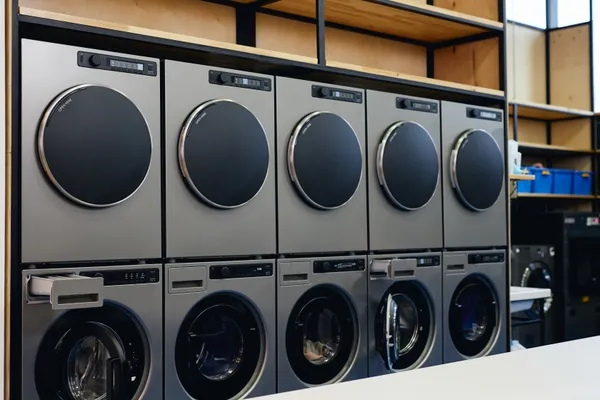 Commercial laundry service