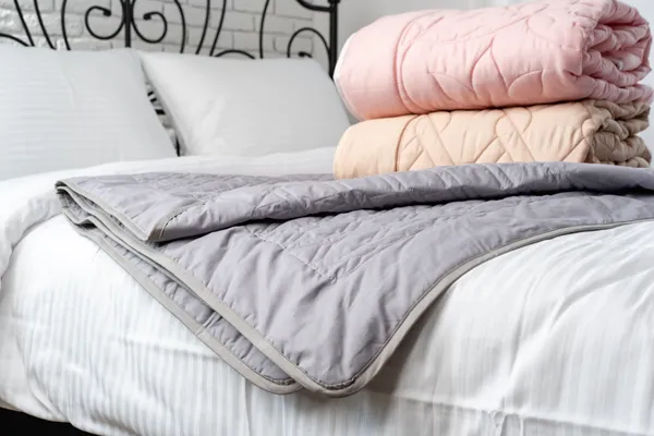 Oversized items and bedding